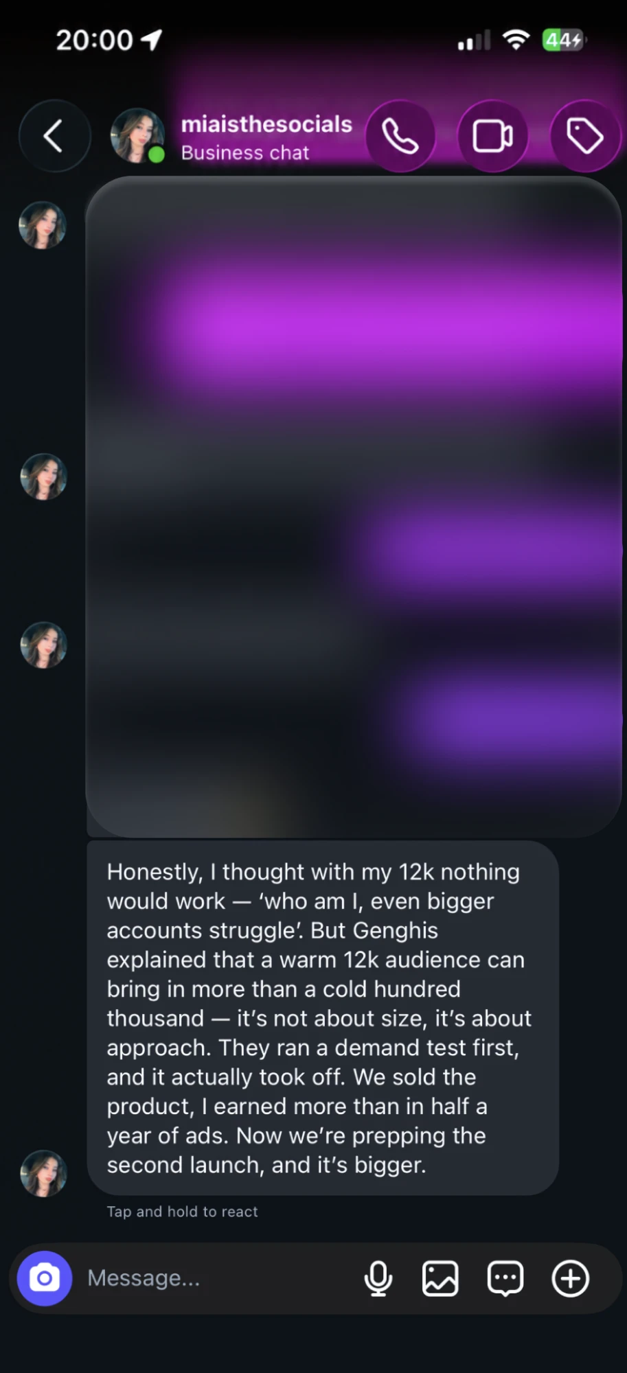 Instagram chat with the review from @miaisthesocials